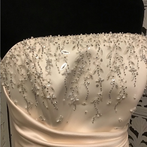 DELIGHTFUL IVORY SMOOTH SATIN BEADED WITH CORSET BACK STRAPLESS WEDDING DRESS - Picture 3 of 12